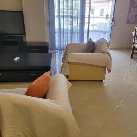Marina Apartment Sarandë 外观 照片