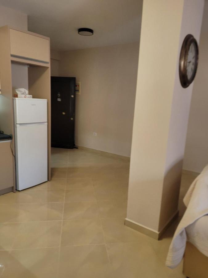 Marina Apartment Sarandë 外观 照片