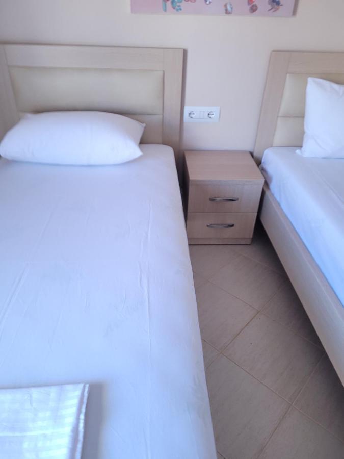Marina Apartment Sarandë 外观 照片