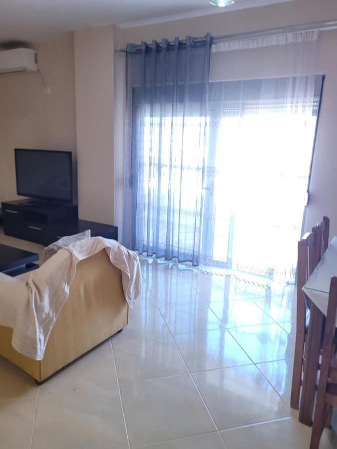 Marina Apartment Sarandë 外观 照片