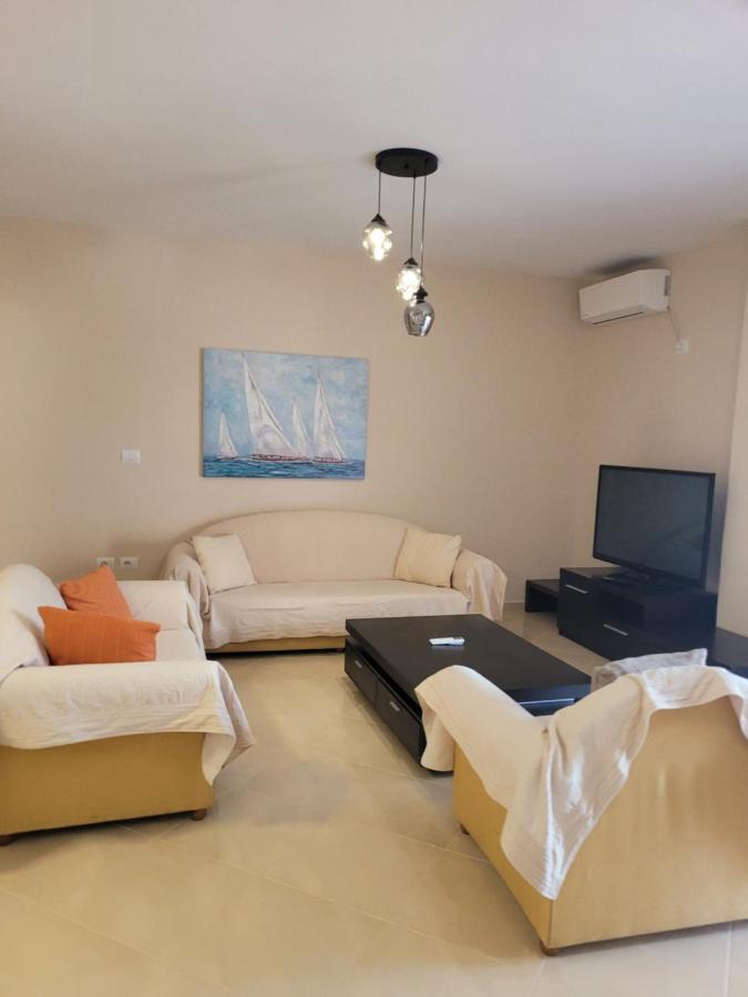 Marina Apartment Sarandë 外观 照片