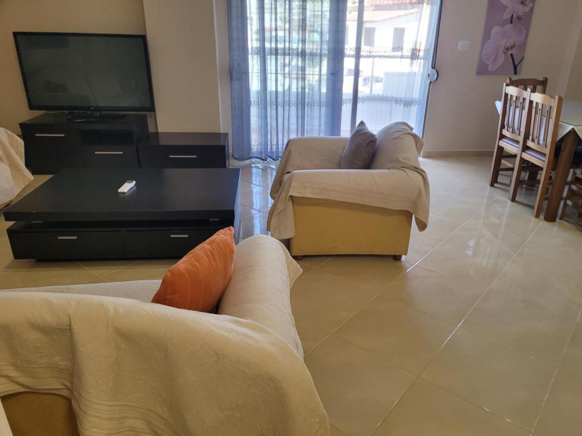 Marina Apartment Sarandë 外观 照片