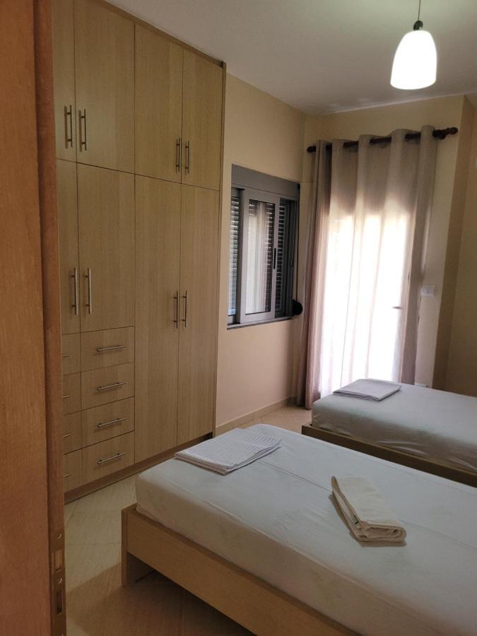 Marina Apartment Sarandë 外观 照片