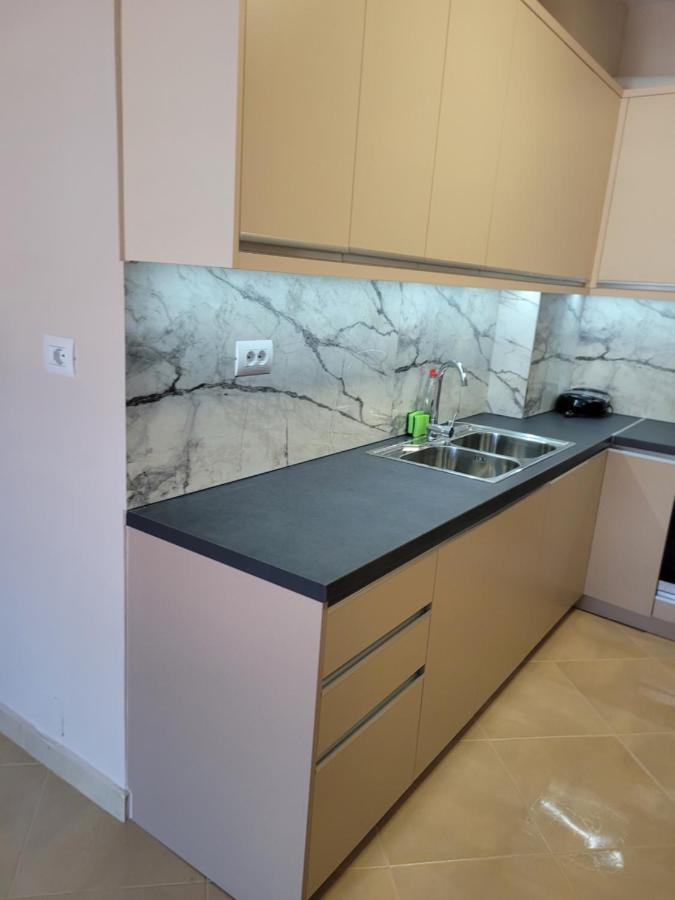Marina Apartment Sarandë 外观 照片