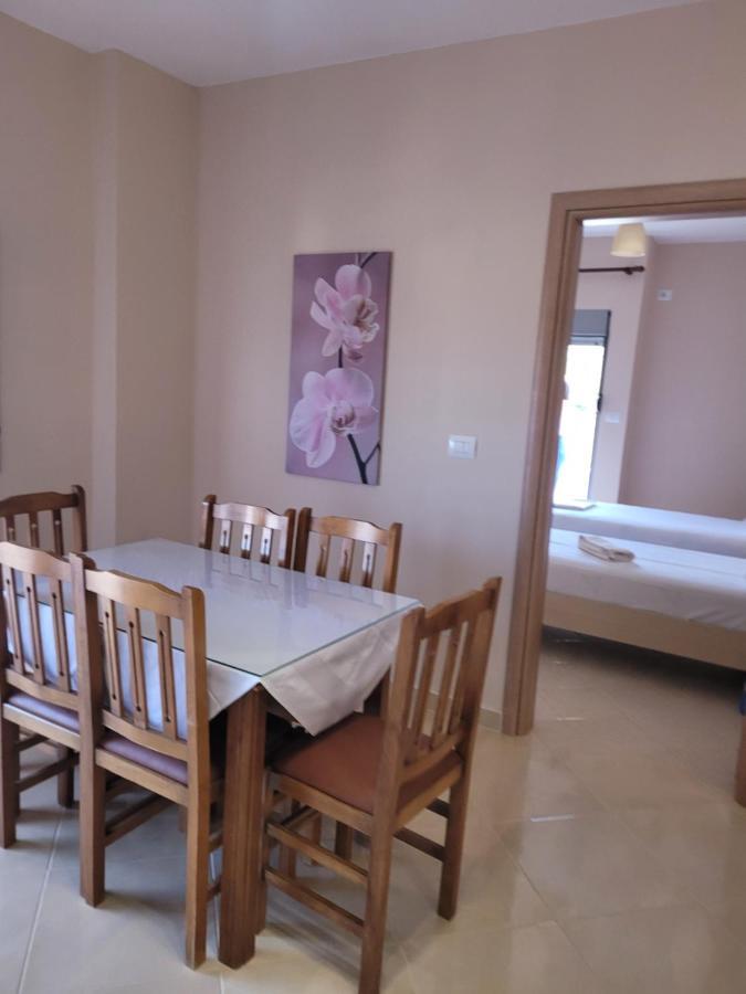 Marina Apartment Sarandë 外观 照片