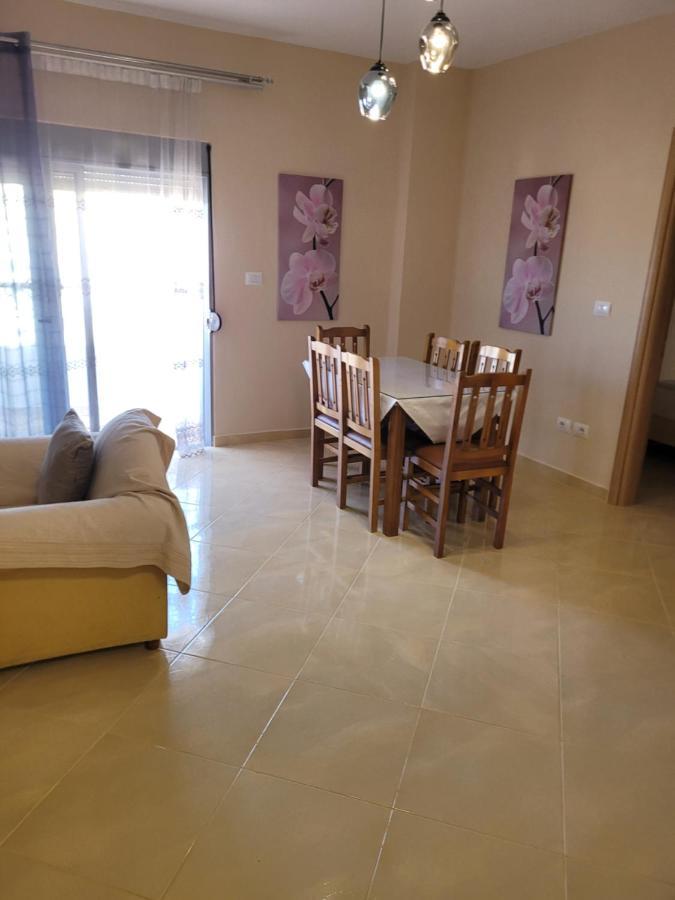 Marina Apartment Sarandë 外观 照片