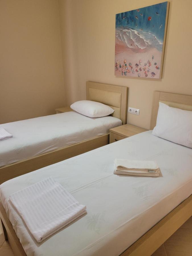 Marina Apartment Sarandë 外观 照片