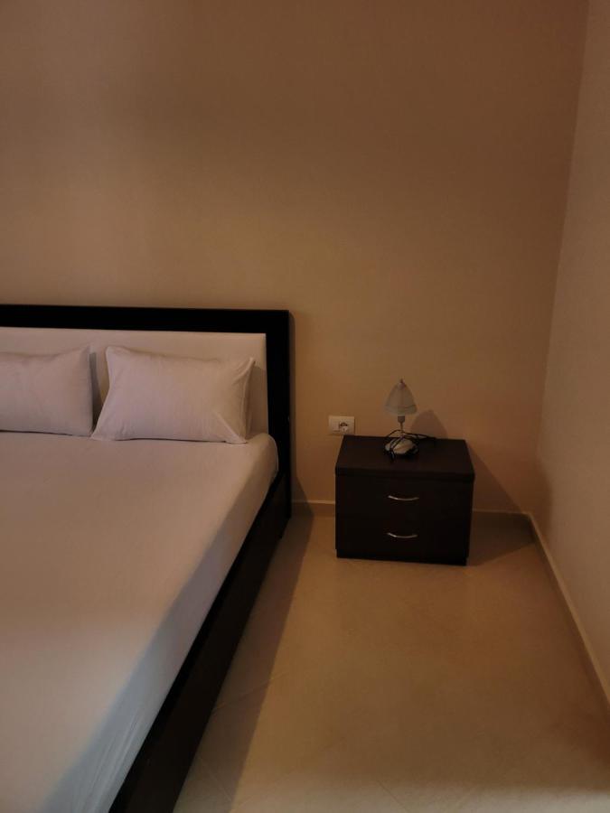 Marina Apartment Sarandë 外观 照片