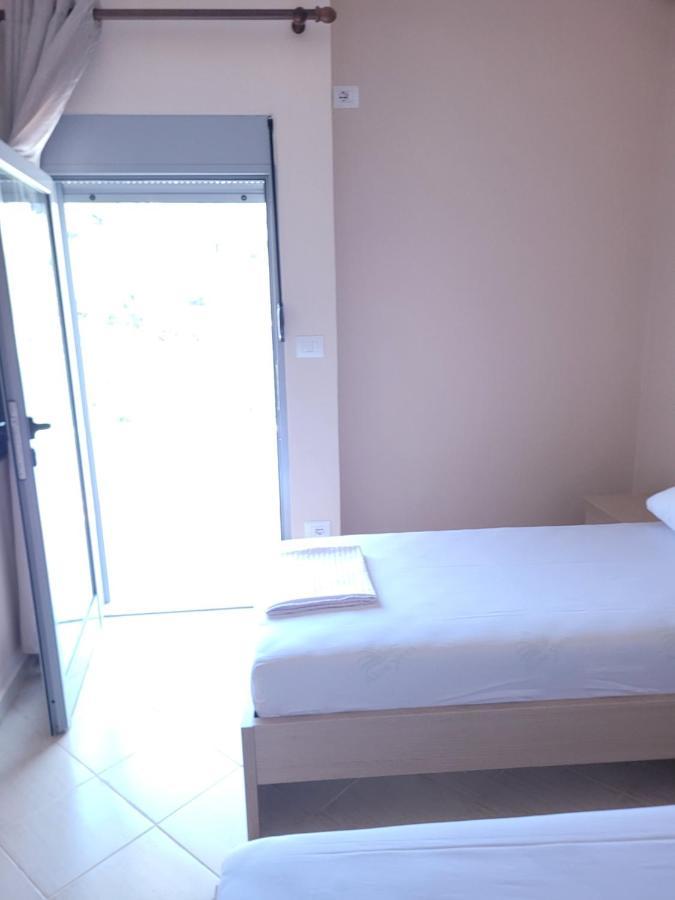 Marina Apartment Sarandë 外观 照片